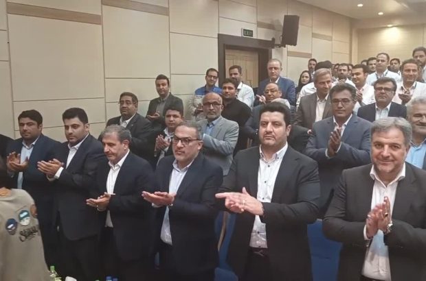 به احترام کارگر در پتروشیمی مروارید به احترام کارگر در پتروشیمی مروارید