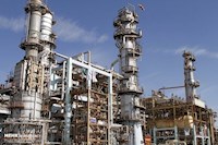 صنعت پتروشیمی ایران سر دوراهی؛ تکرار عقبماندگی یا تحول با جذب سرمایه صنعت پتروشیمی ایران سر دوراهی؛ تکرار عقبماندگی یا تحول با جذب سرمایه
