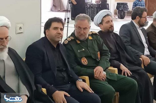 حضور مدیرعامل پتروشیمی تبریز در مراسم گرامیداشت سالروز ارتحال امام حضور مدیرعامل پتروشیمی تبریز در مراسم گرامیداشت سالروز ارتحال امام
