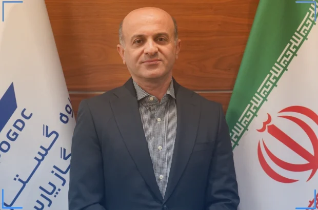 مدیرعامل هلدینگ نفت و گاز پارسیان تاییدیه سازمان بورس را ندارد!؟ مدیرعامل هلدینگ نفت و گاز پارسیان تاییدیه سازمان بورس را ندارد!؟
