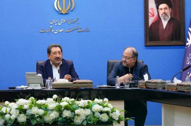 در نشت مشترک مدیرعامل هلدینگ خلیج فارس با وزیر صمت چه گذشت